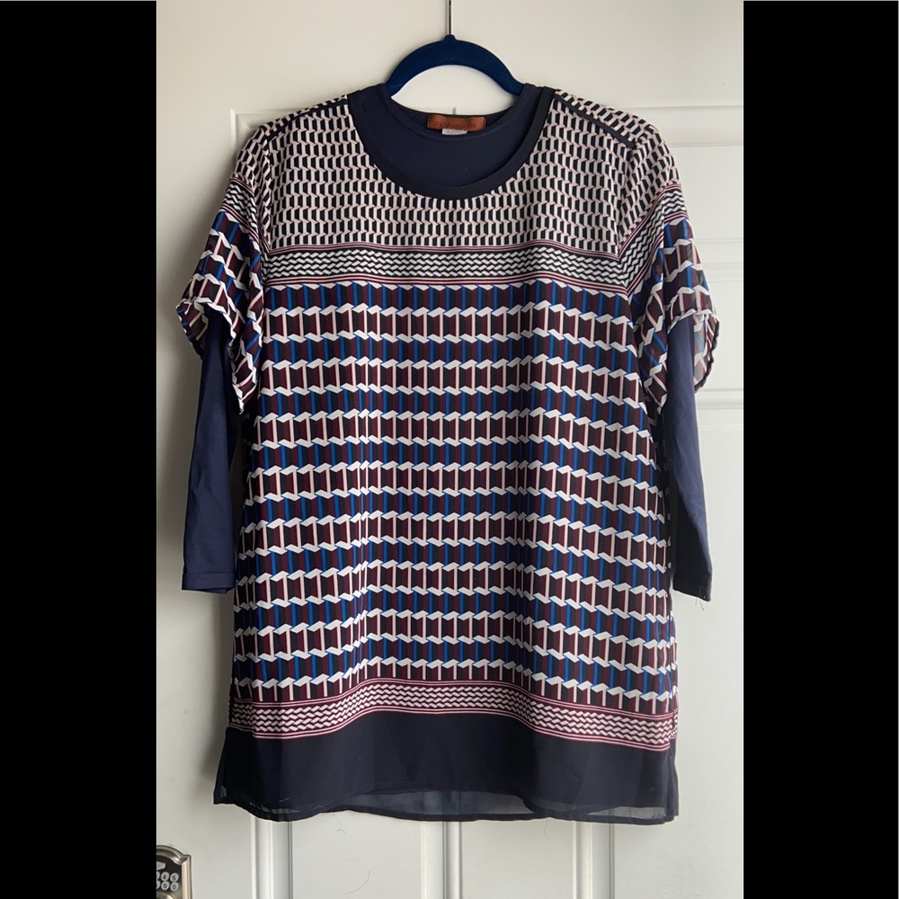 DKNY chiffon blouse Small lined. (Navy top NIC)